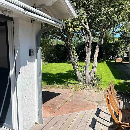 Bungalow Dans Un Jardin Arcachón